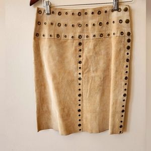 Suade button skirt